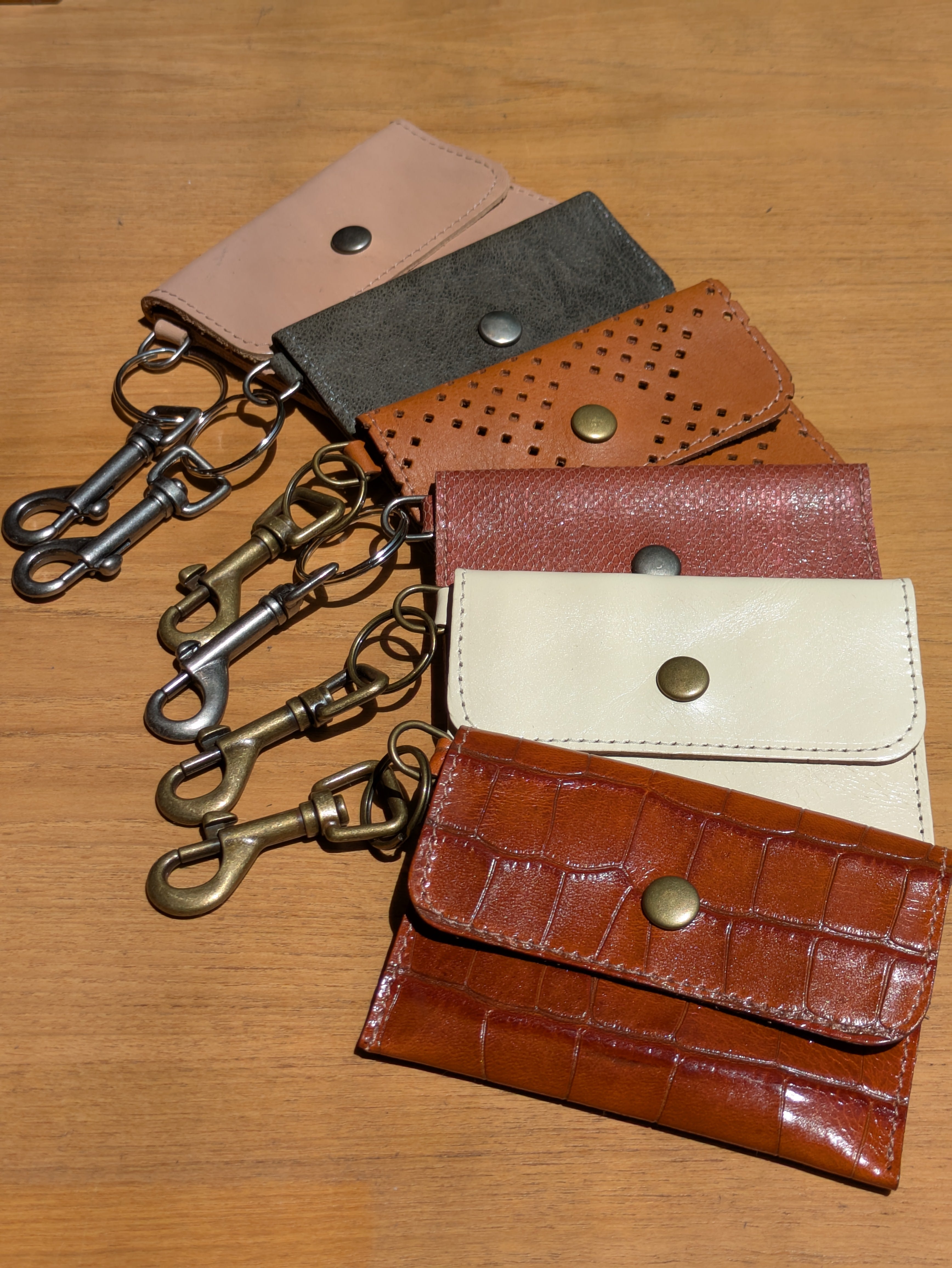 Kim White Keychain Wallet - Neutrals