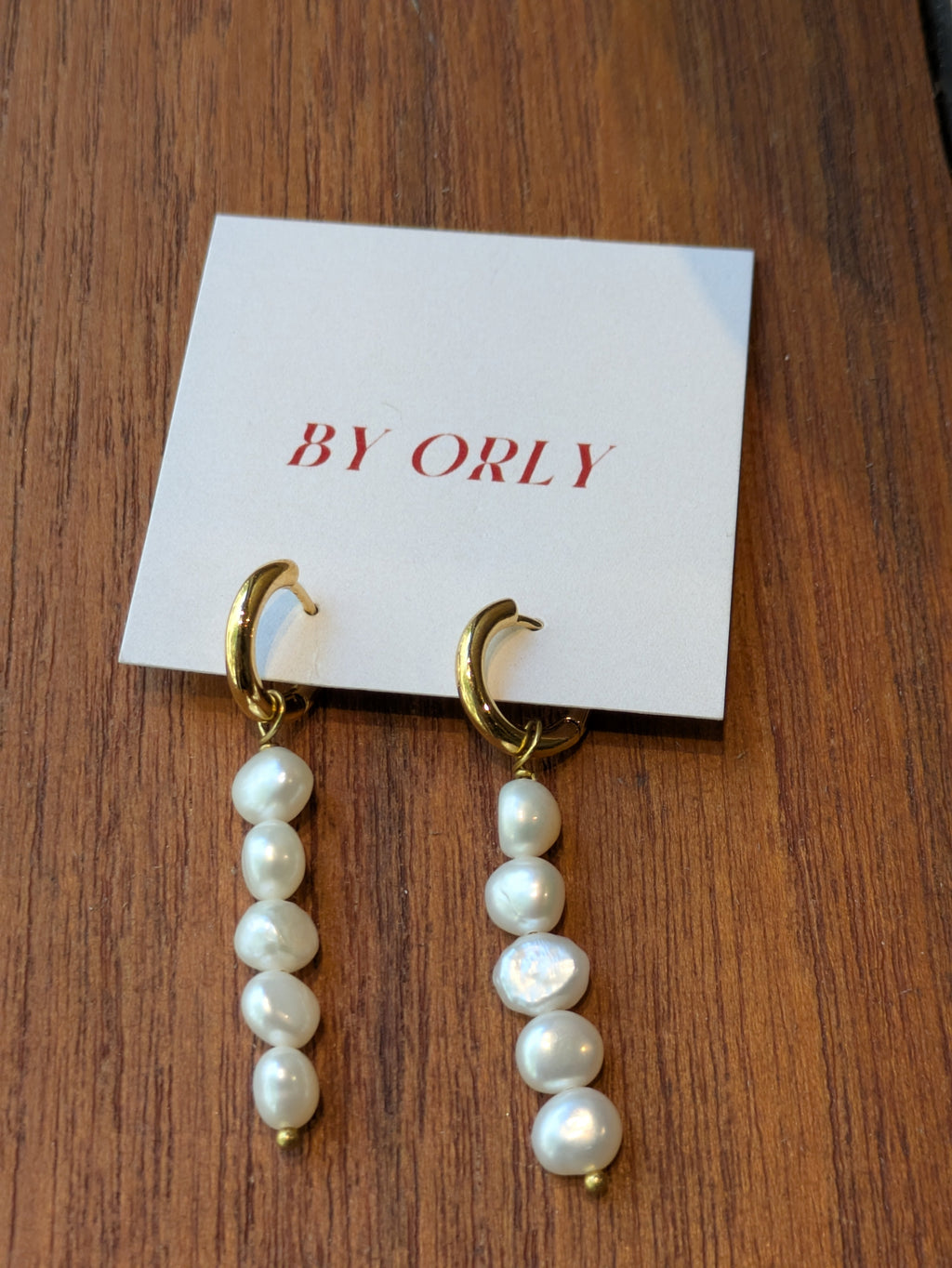 BY ORLY - Medium Pearls on Hoops